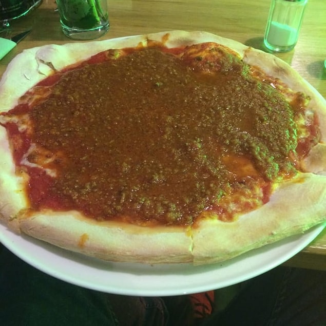 19. Ve bolonez pizza