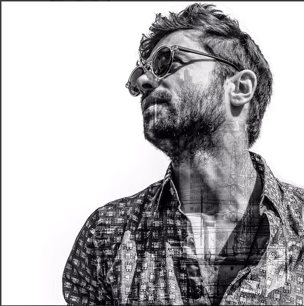 2. Теперь же он к своему собственному удивлению изменил мнение на прямо противоположное.