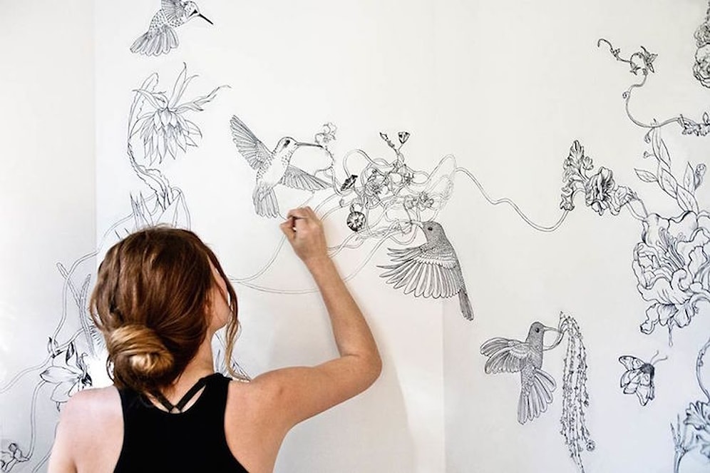 Evinin Minik Banyosunu Doğa Temalı Bir Sanat Eseri Haline Getiren Sanatçı Roza Khamitova!