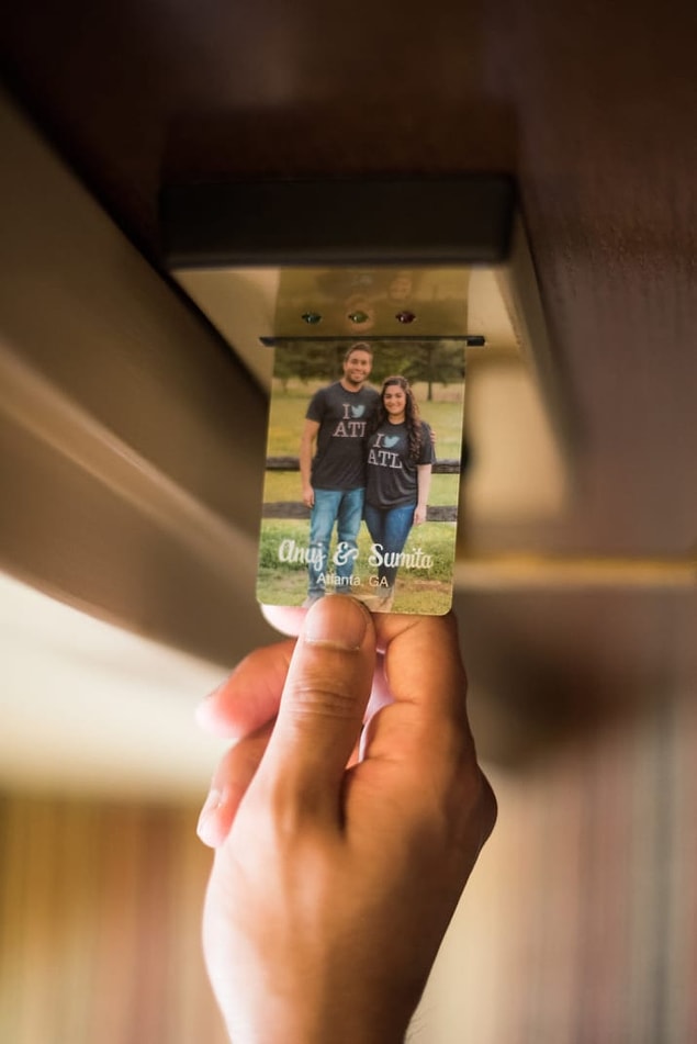 Even the hotel key cards had the couple wearing the little blue bird on their t-shirts.