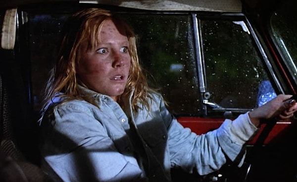 14. Машина заводится исключительно после того, как в окне покажется лицо убийцы