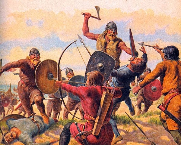 1. Ярл Сиргурд Великий, правитель Оркни, отрубил своему врагу голову и повесил ее на седле. К несчастью, во время езды он напоролся на зубы отрезанной головы и умер от инфекции.