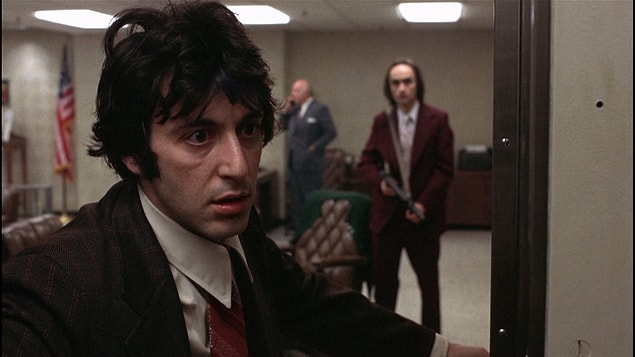 16. Dog Day Afternoon (1975) | IMDb: 8,0