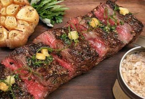 7. Стейк Вагю Рибай от Craftsteak - 2.800$