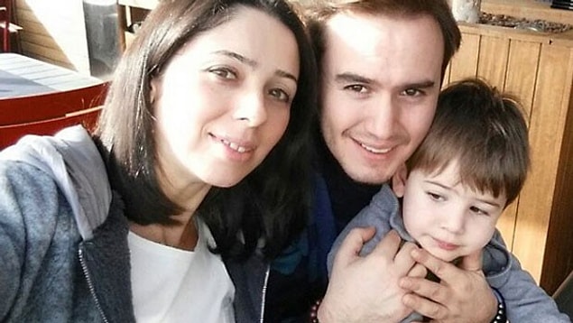 10. Eşinin de seni anlayabildiğini, iyi anlaşabildiğini düşünüyorum. İş konusunda da beraber mi çalışıyorsunuz?