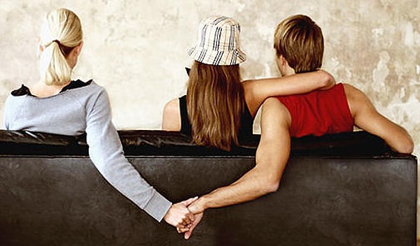 6. Если ваш парень начал ставить все эти занятия выше времени, проведенного с вами, значит вы больше не стоите у него в приоритете