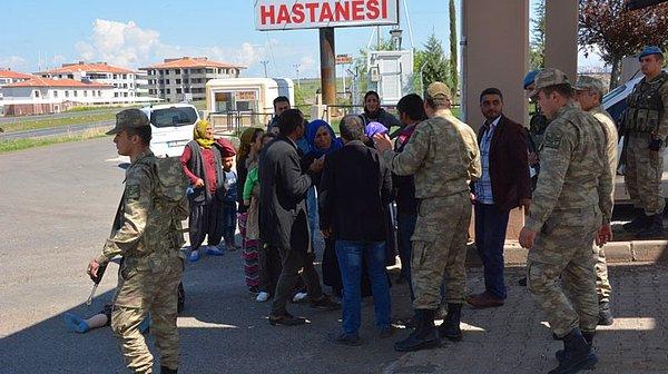 Diyarbakır, Çermik’te referandum sandığının kurulduğu Yabanardı İlkokulu'nun bahçesinde referandum kavgası: 3 ölü
