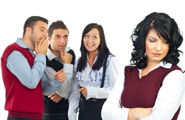 9. Зависеть от чужого мнения