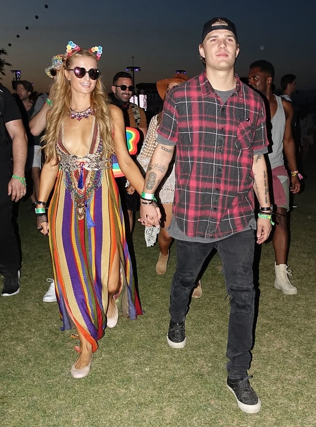 12. Paris Hilton ve Chris Zylka