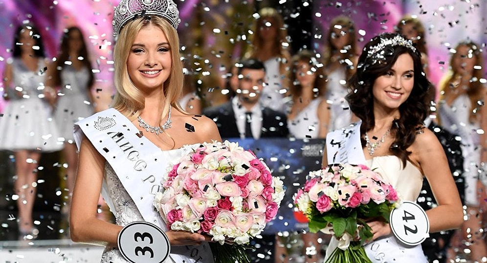 Rusya'nın En Güzel Kadını, 21 Yaşındaki Polina Popova Oldu