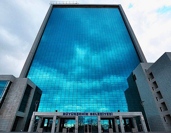 16. Ankara Büyükşehir Belediyesi Binası