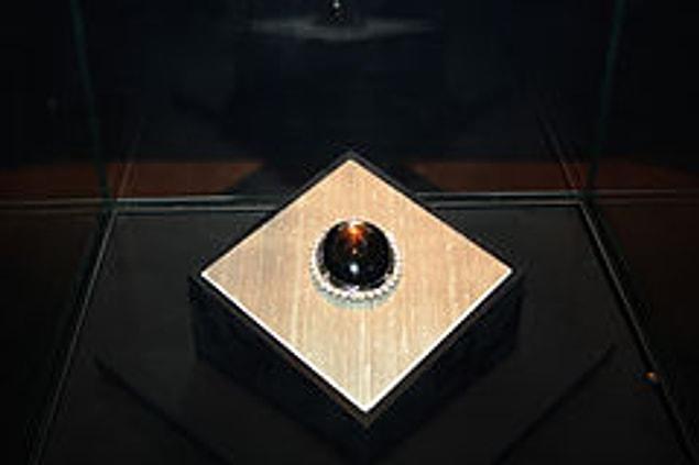 12. It turns out that the black stone that an Australian family used for years as a door-block was actually a 733-carat black diamond.