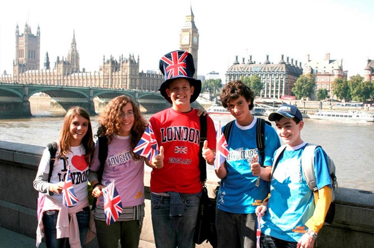 Курсы английского языка для подростков. Молодежь Англии. Лондон для детей. Английский лагерь за границей. Школьники в Лондоне.