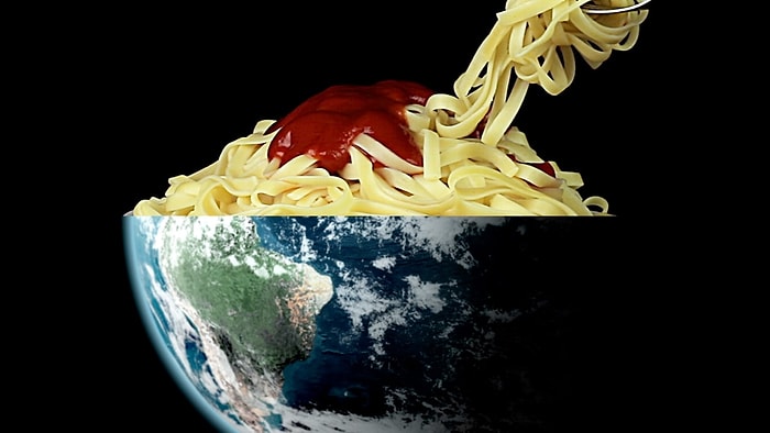 Son Zamanların En İyi Klibi: Bölünmüş Ekranda Alt Üst Dengesini Muhteşem Şekilde Yansıtan 'Go Up'