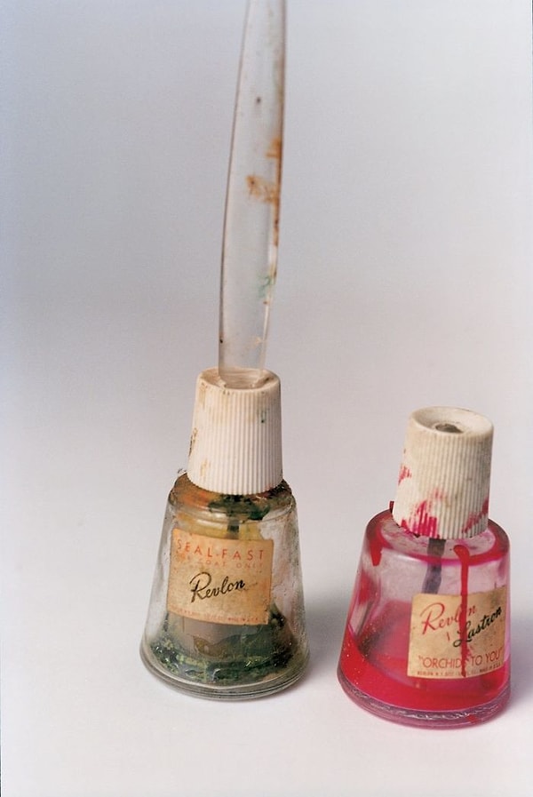 4. Лаки для ногтей