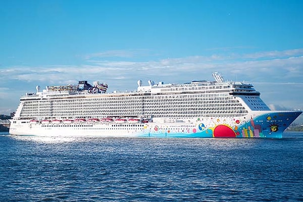 8. Norwegian Breakaway