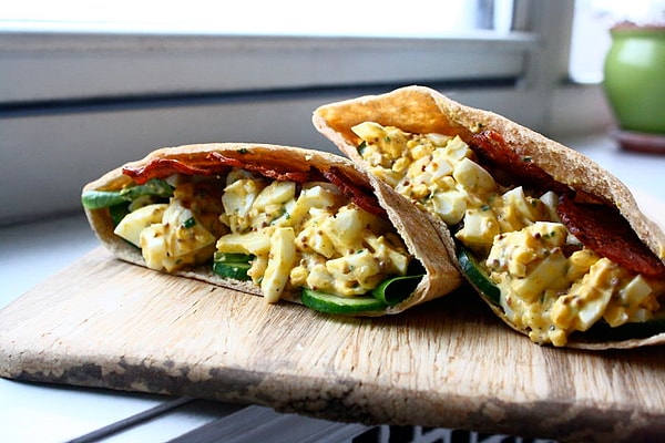 1. Яичный салат в лаваше