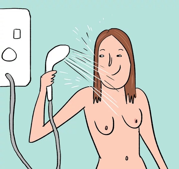 9. Мастурбируют чем-то, что не предназначено для этих целей