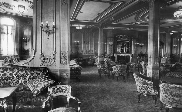 13. Лаунж первого класса.