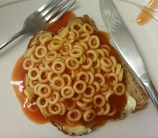 10. Spaghetti hoops on toast.