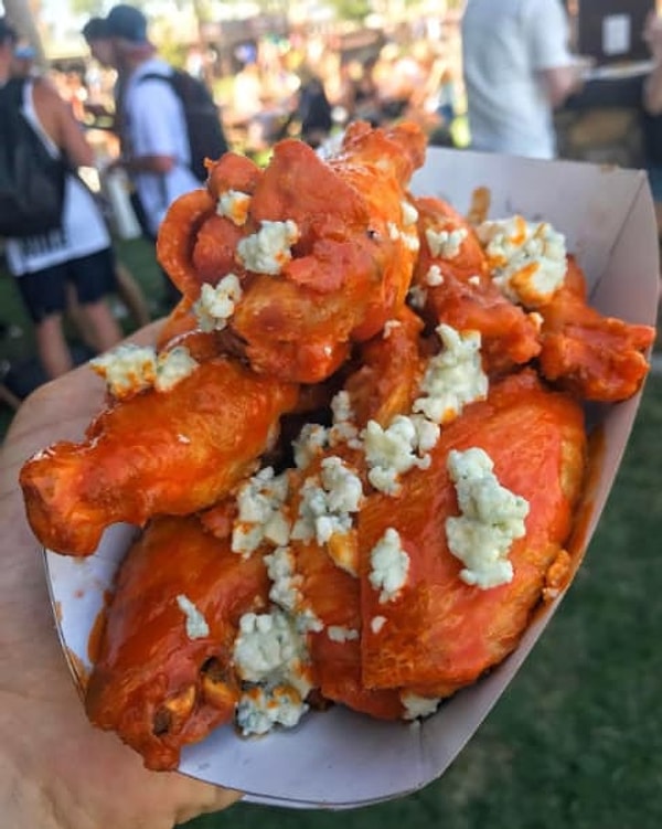 6. Крылышки "Баффало"