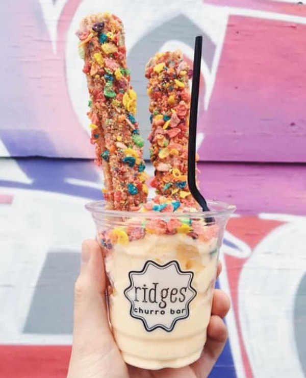 18. Чуррос с мороженым