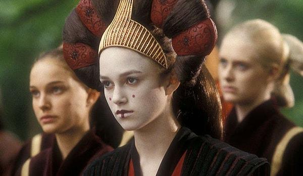 24. Keira Knightley, Sabé'yi, Kraliçe Amidala'nın cariyesi ve dublörünü oynarken yalnızca 12 yaşındaydı.