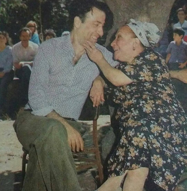 23. Kemal Sunal ve Adile Naşit, Şaban Pabucu Yarım filminde (1985).