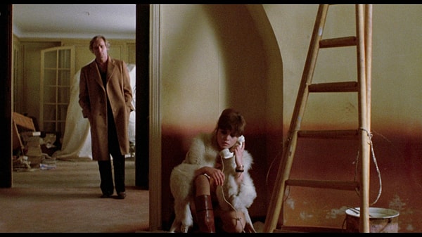 3. Итак, если вы еще не знали: Марлон Брандо действительно изнасиловал Марию Шнайдер в фильме. Эта сцена не была постановкой.