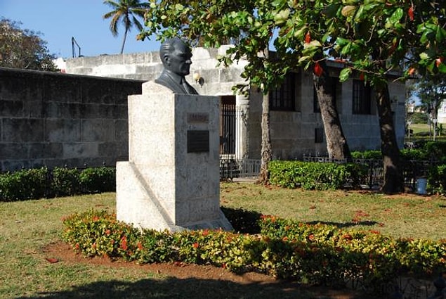 5. Palacio de los Capitanes Generales