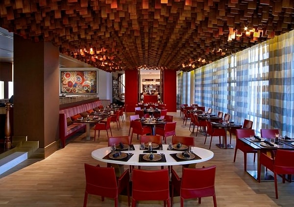 10. Grill Astor, Доха