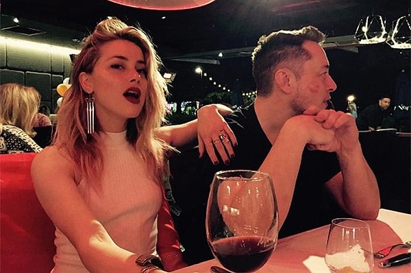 13. Эмбер Херд и Илон Маск перестали скрывать свои отношения