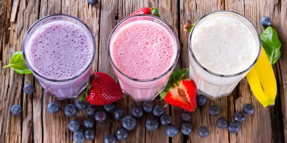 10 простых рецептов смузи, которые подойдут худеющим к лету