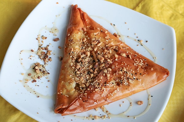 6. Фета ме мели