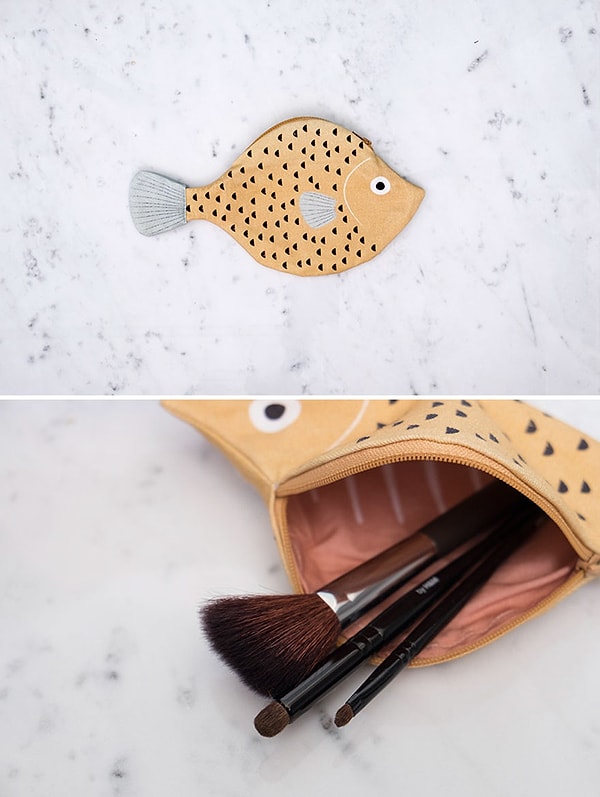 8. Чехол для кистей