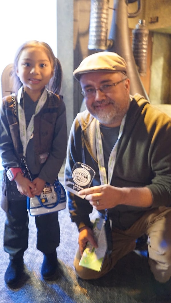 9. А еще она передала план Пабло Идальго - представителю Lucasfilm и консультанту по франшизе "Звездные войны".