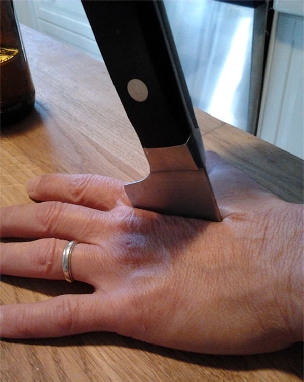 5. Мама случайно сломала нож и отправила мне это фото