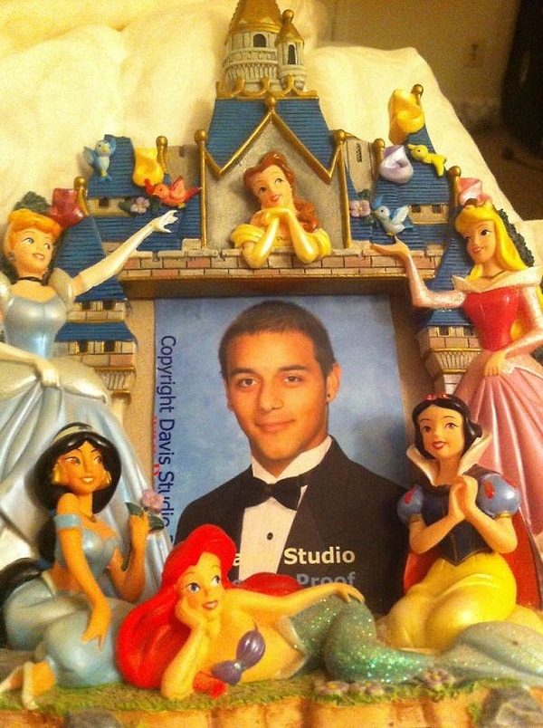 15. Знаете, что мне сказала на это мама? Она сказала, что у нее просто не было другой рамки!