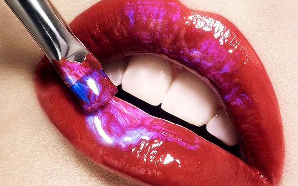 8. Всегда имейте с собой бальзам для губ