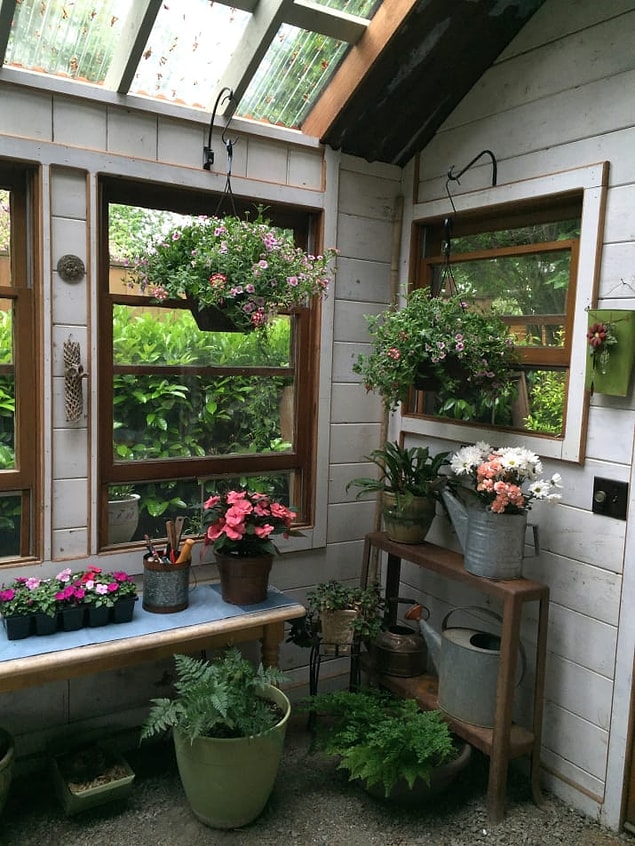 3. This gorgeous gardening shed.
