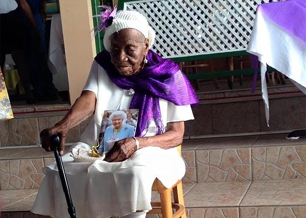 Durum bu olunca, Violet Mosse Brown artık dünyanın en yaşlı kadını unvanını elinde bulunduruyor.