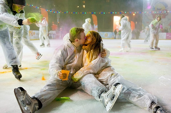 5. Устройте поход на каток