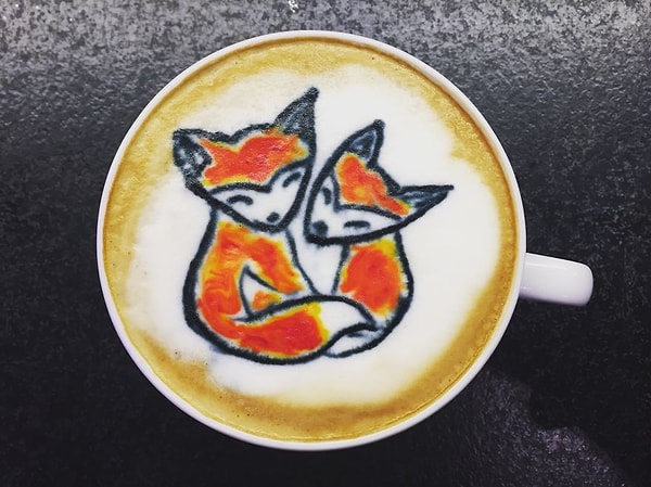 15. Как вам эти милые лисички?