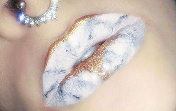 16. Золото + холод мрамора = идеальное сочетание