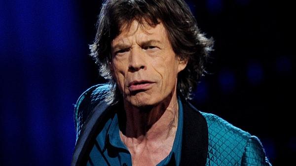 10. Jazz efsanesi George Melly bir gün Mick Jagger’a “Neden yüzün bu kadar kırışık?” diye sorunca Jagger da “Gülmekten” demiş.