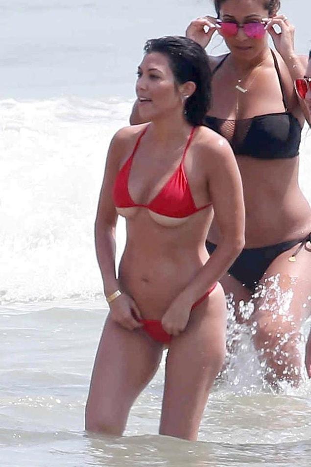 Kourtney attracted attention with the triangular bikini she wore.