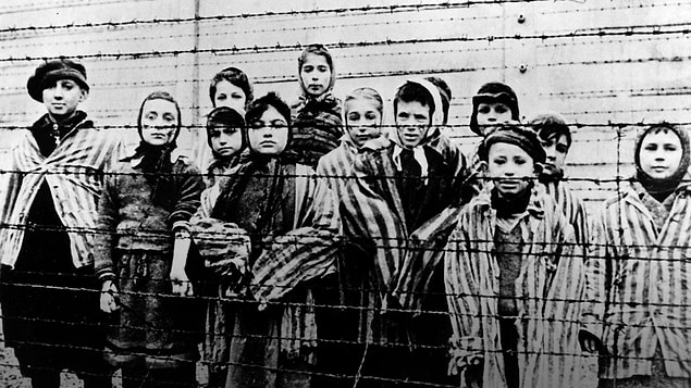 9. Soykırım sonrasında, kampta görev alan 7,000 askerin yalnızca 750'si suçlu bulunmuştur.