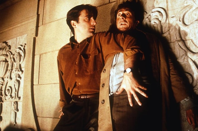 17. Zoraki Kahraman (1992) | IMDb 6.5