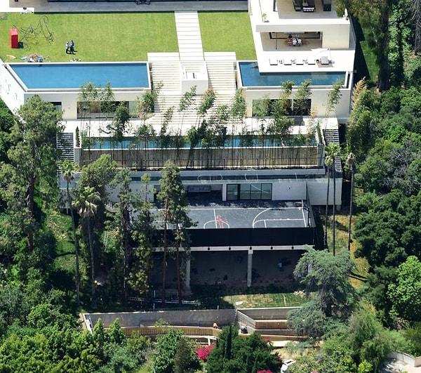 Beyonce ve Jay Z, rüyalarındaki evi bulma çabasıyla son birkaç yıldır Kaliforniya'da ev kiralıyorlardı.