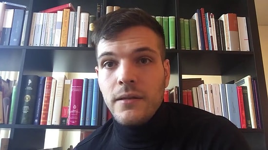 Американец обрусел! У него даже есть пакет с пакетами!